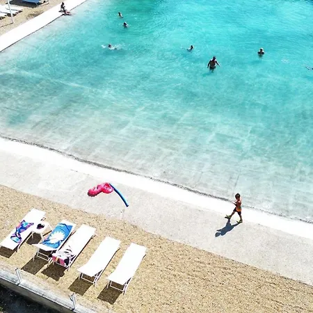 Tikayan La Celestine - Maeva Kemp Beynes (Alpes-de-Haute-Provence)
