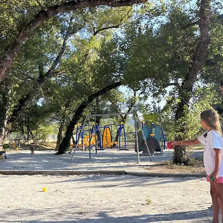 Tikayan La Celestine - Maeva Beynes (Alpes-de-Haute-Provence)