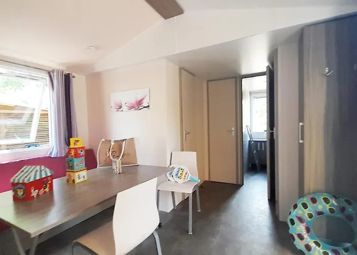 Kemp Tikayan La Celestine - Maeva Beynes (Alpes-de-Haute-Provence)